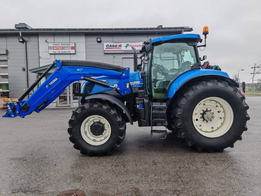 New Holland T7.270 AC automaattiohjauksella