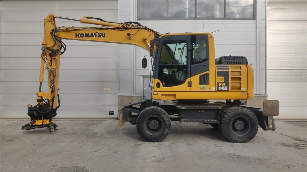 Komatsu PW148-8
