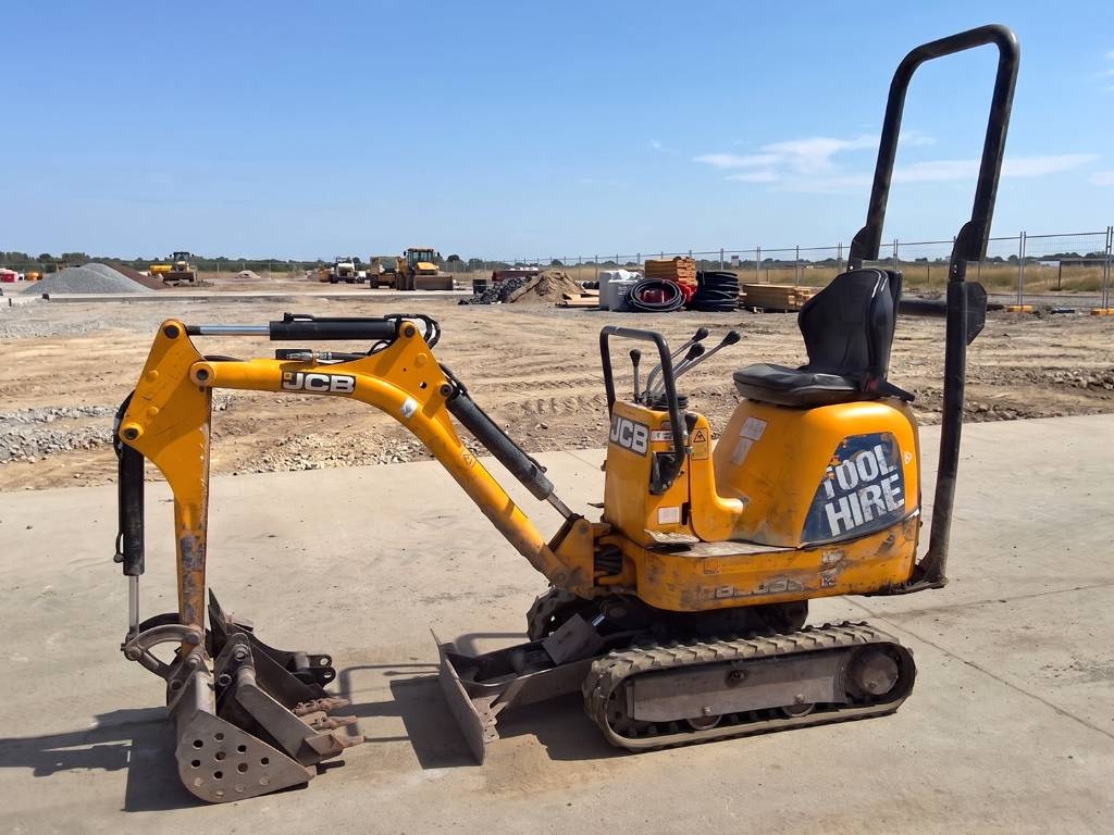 JCB 8008 CTS