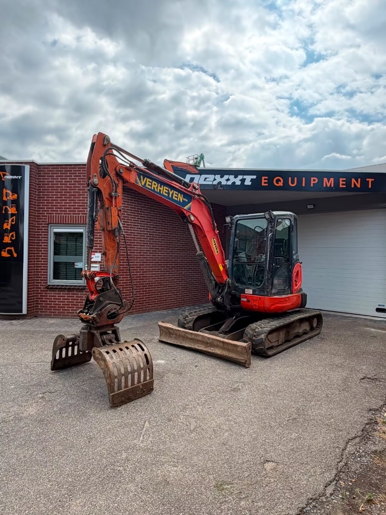 Kubota U 55-4