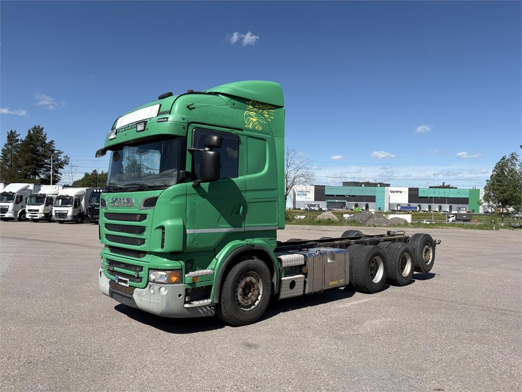Scania R730 8x4 alusta