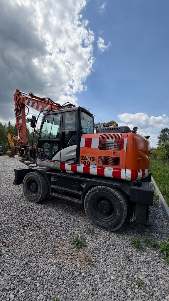 Hitachi Sumitomo ZX 140W-5B