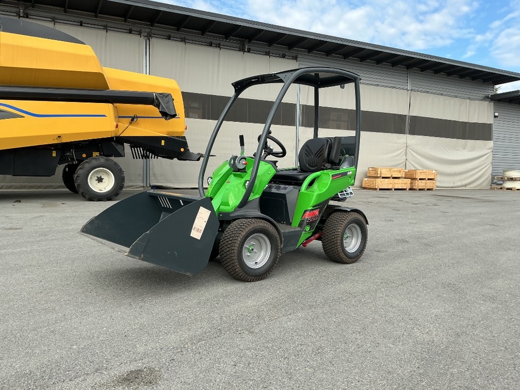 Avant 220