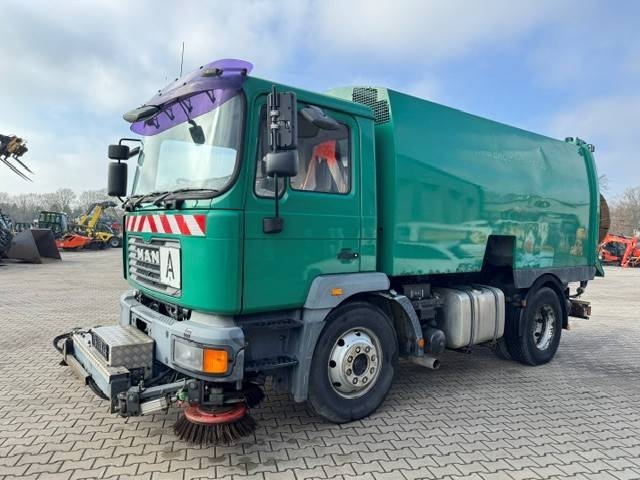 MAN M Serie Kehrwagen
