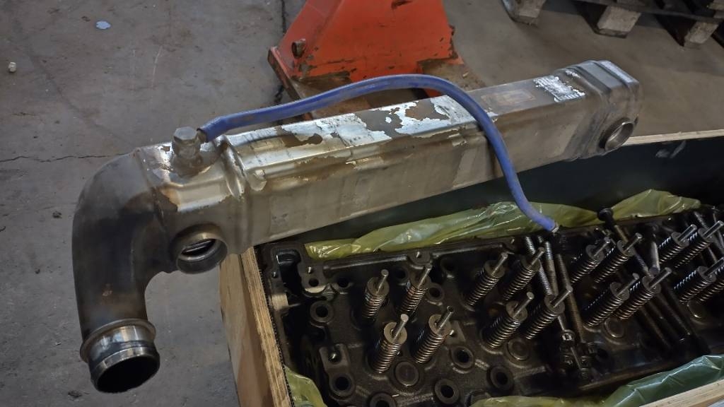 Mercedes-Benz OM473 egr lauhdutin