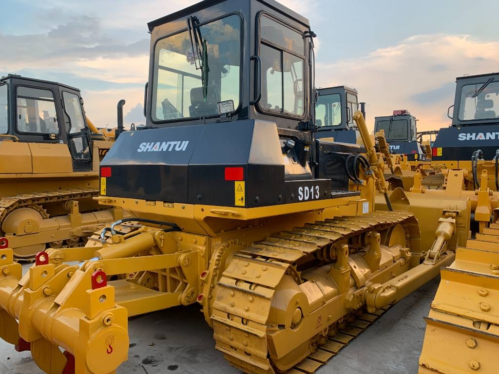 Bulldozer Shantui SD13 Plenty of bulldozers for choose — occasion 2025, 76 h