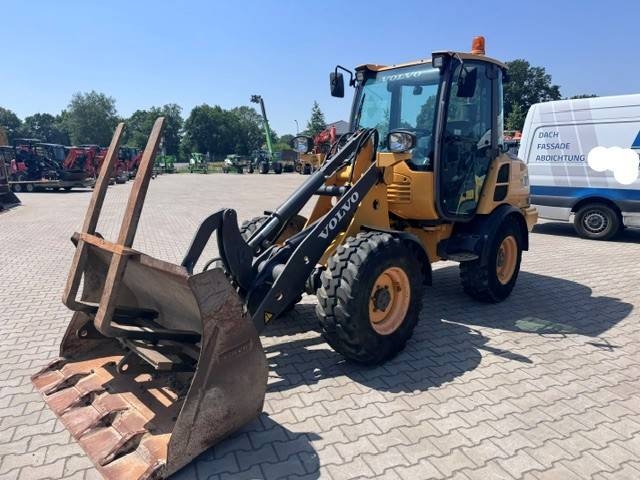 Chargeuse sur pneus Volvo L 20 F — occasion 2015, 2 507 h