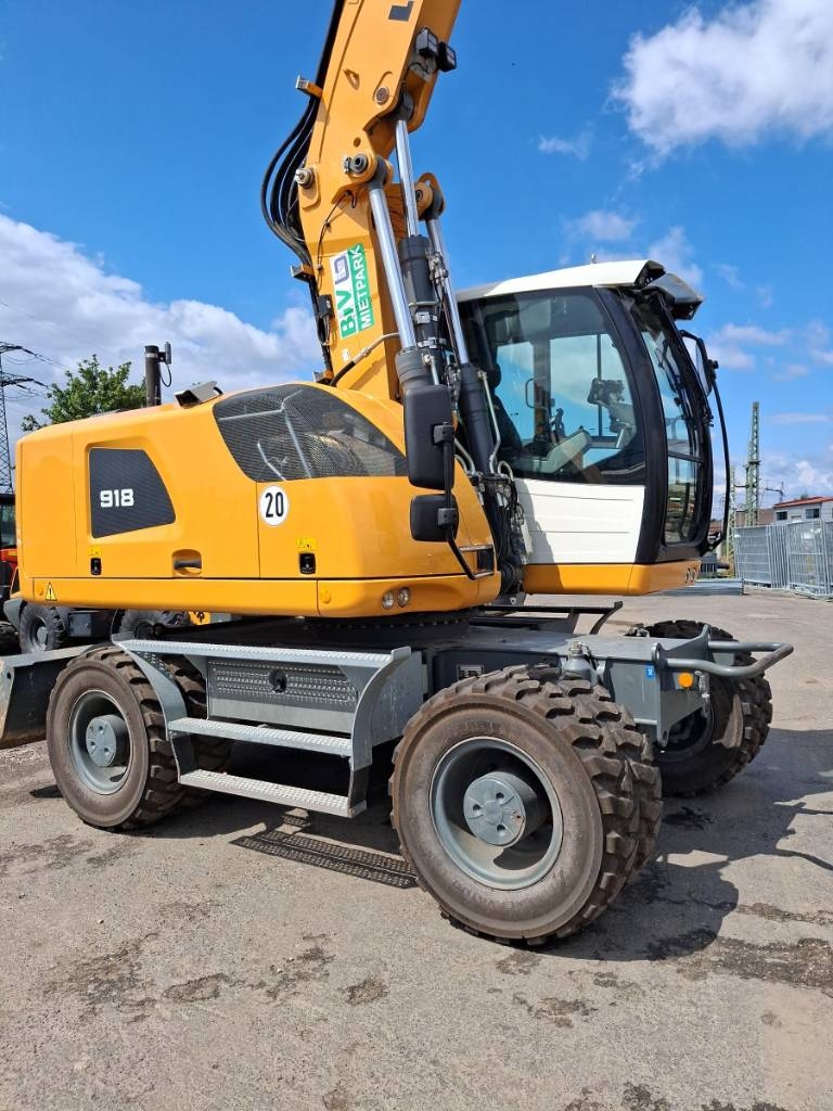 Pelle sur pneus Liebherr A 918 Litronic — occasion 2020, 3 450 h