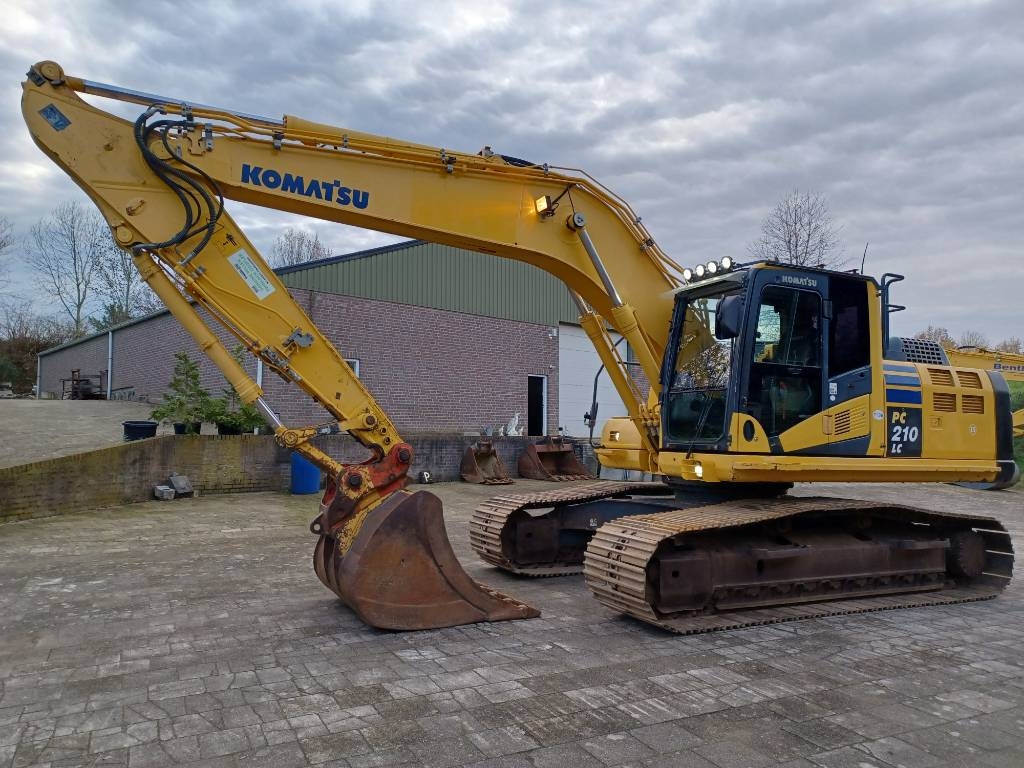 Komatsu PC 210 LC-10