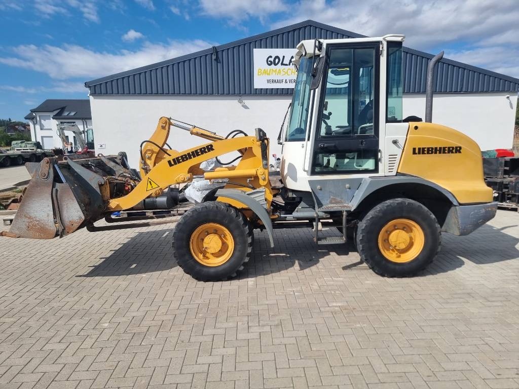 Chargeuse sur pneus Liebherr L 506 — occasion 2008, 7 290 h