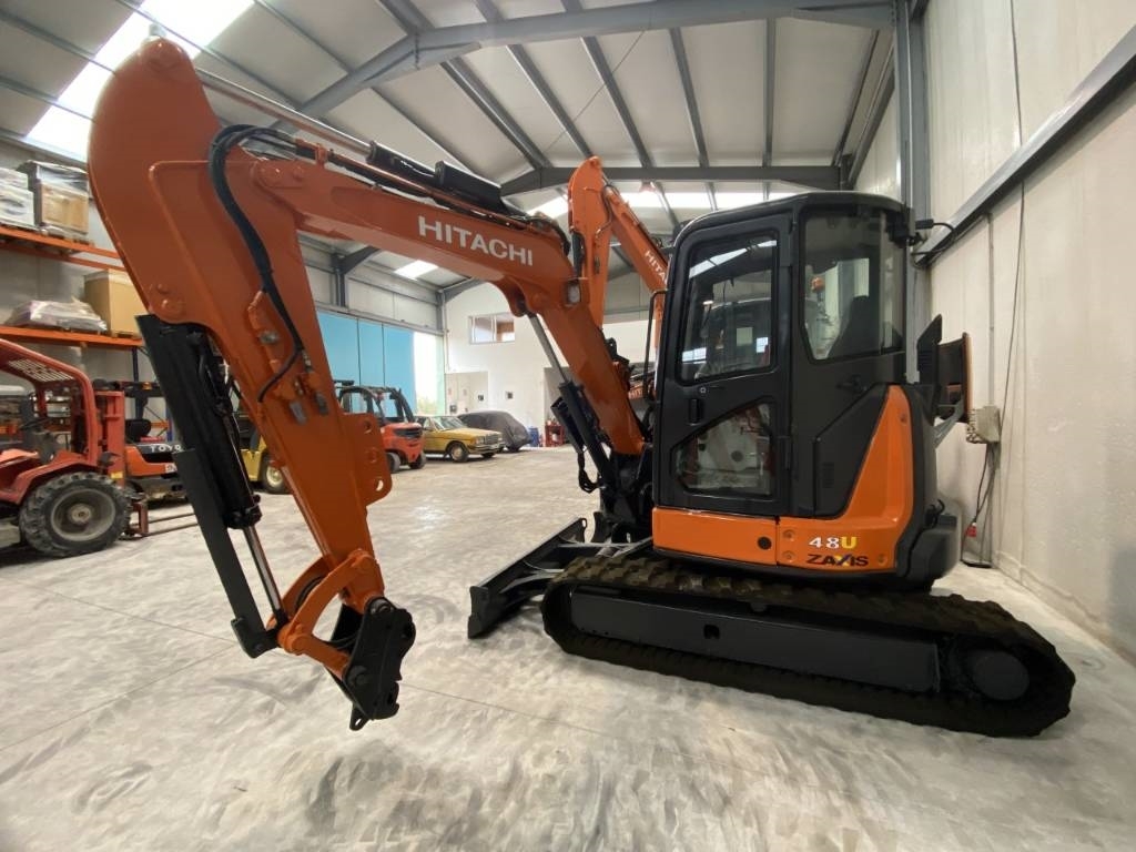 Hitachi ZX 48 U-5A CLR