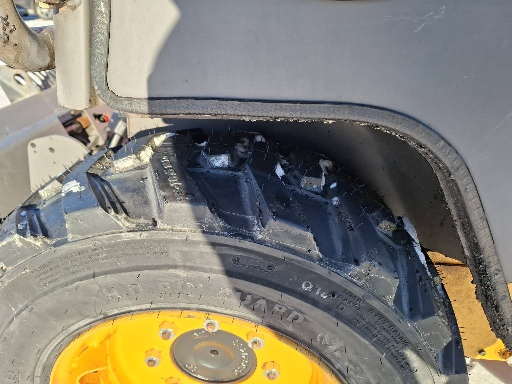 Volvo MC 70C T4 / Grease, Bucket, Heater, new tires kuva 11