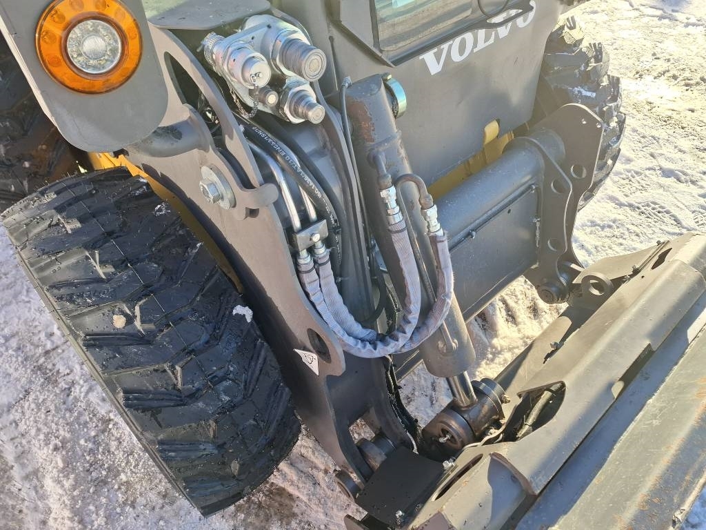 Volvo MC 70C T4 / Grease, Bucket, Heater, new tires kuva 9