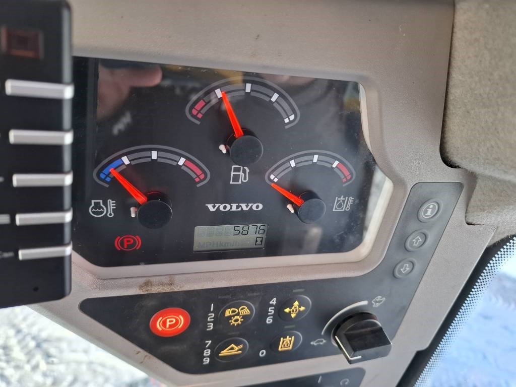 Volvo MC 70C T4 / Grease, Bucket, Heater, new tires kuva 15