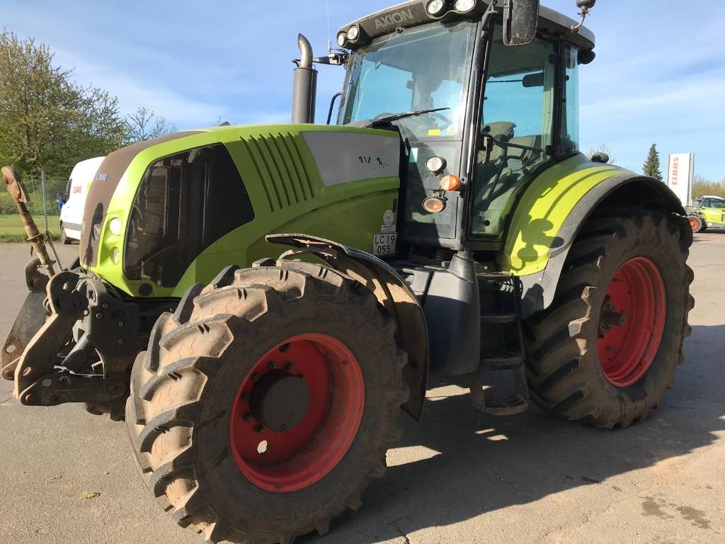 AXION 810