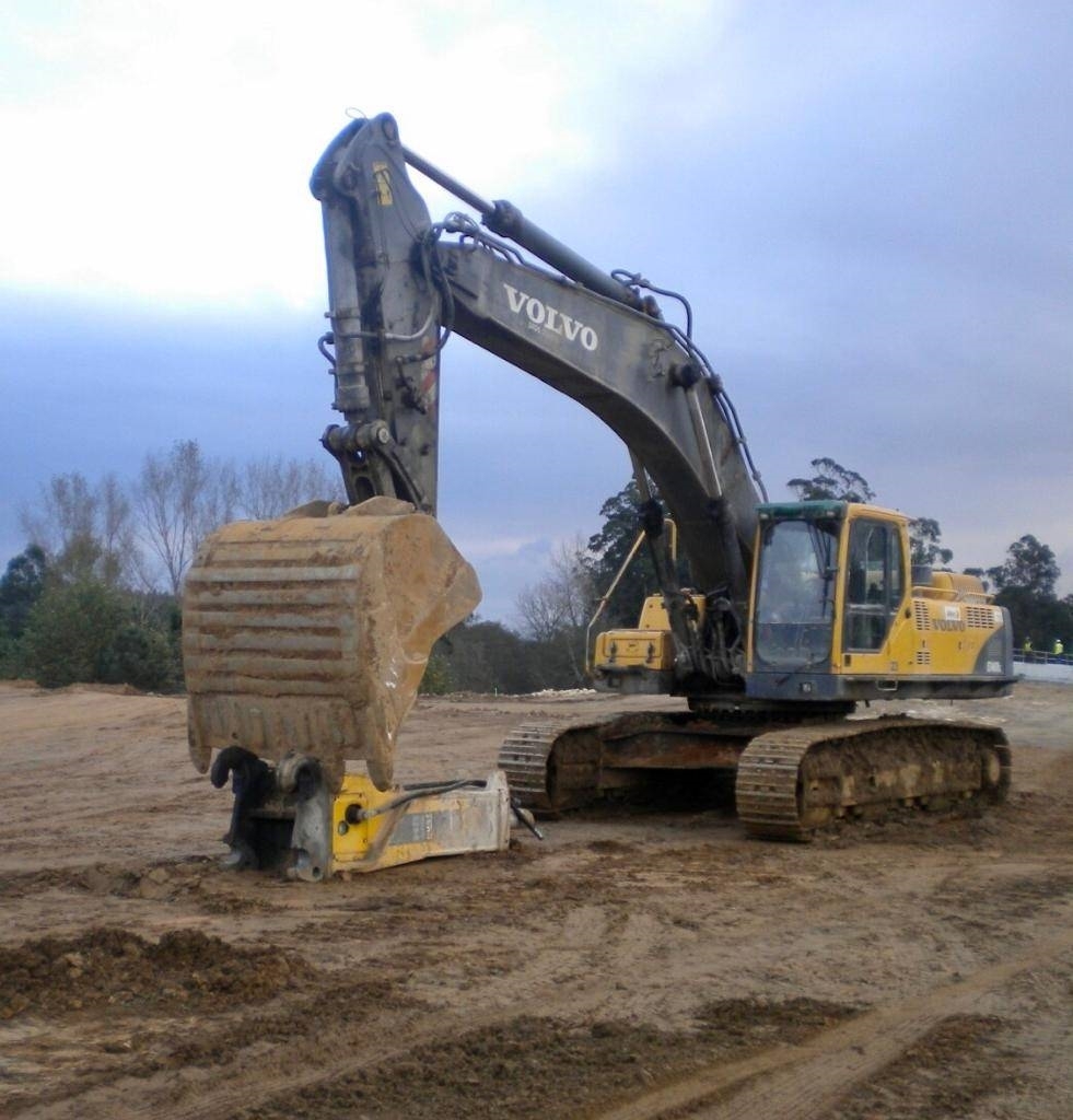 Volvo EC 460 B LC (para desguace)