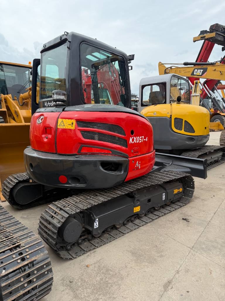 Mini-pelle Kubota KX 057-4 source factory — occasion 2024, 250 h