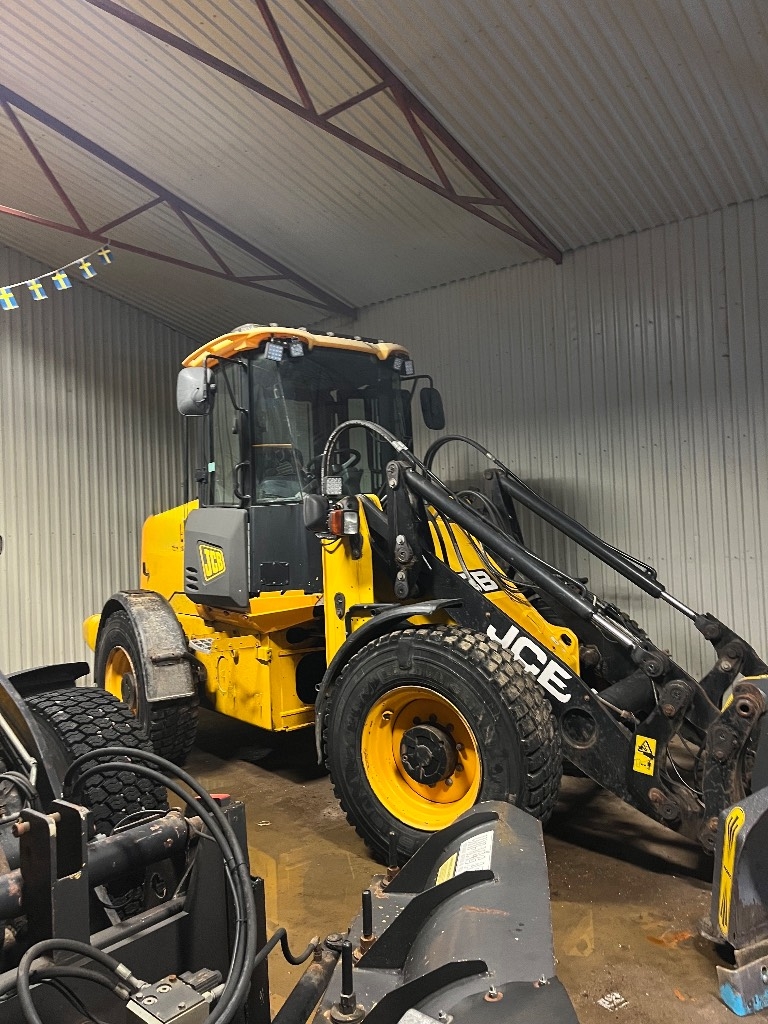 JCB 411 HT
