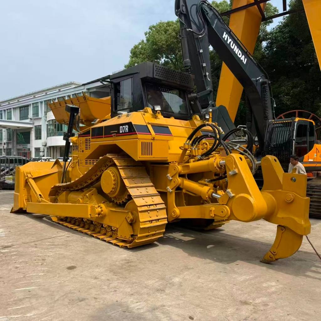 CAT D 7 R