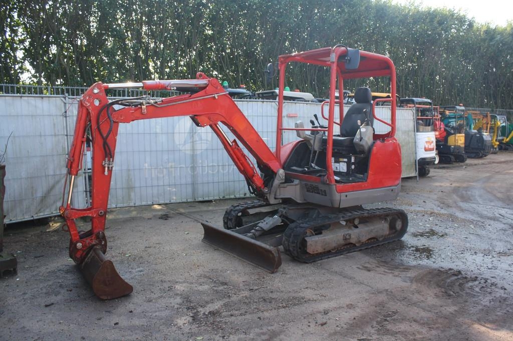 Yanmar SV26 SV26