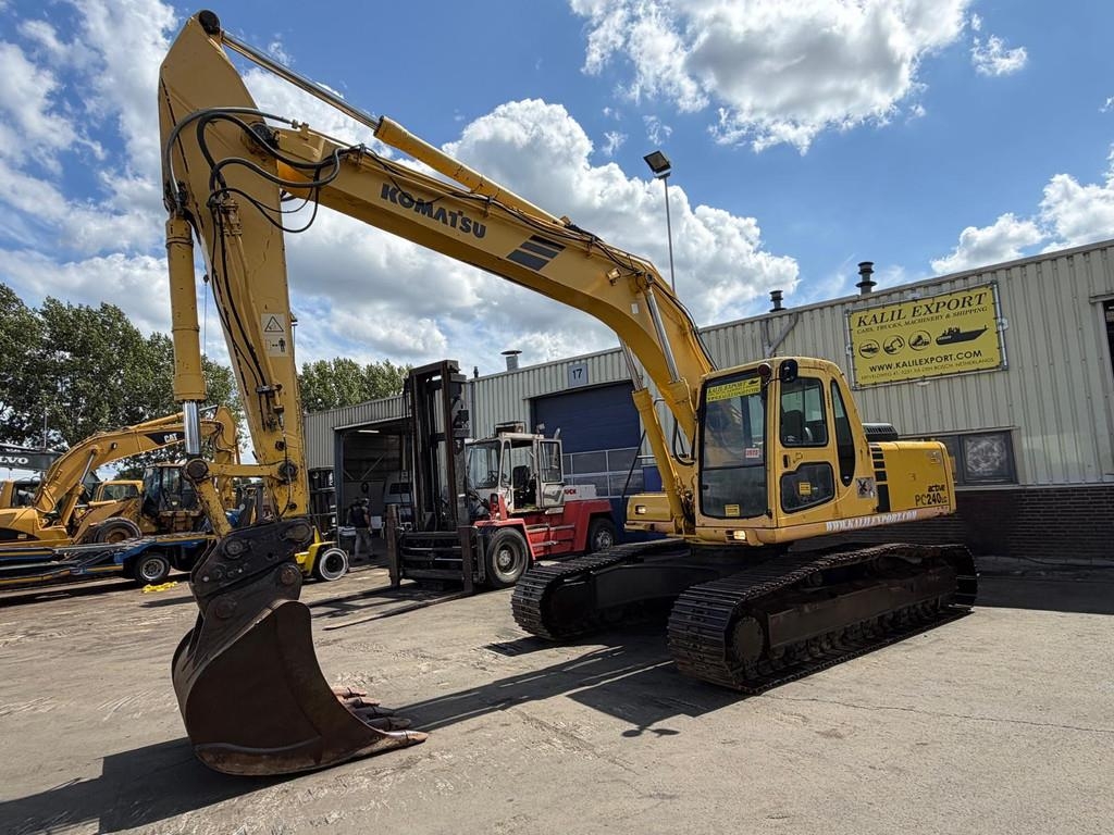 Komatsu PC240 LC-6K - 24.5T - Rock Bucket - Hammer line -