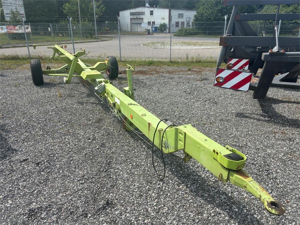 CLAAS Transportwagen für V750