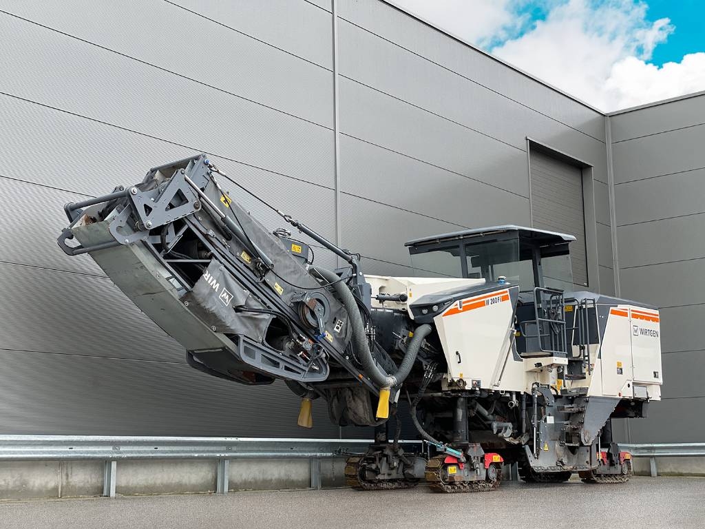 Wirtgen W 200 FI