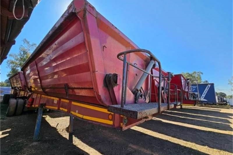Top Trailer 40M3 LINK SIDE TIPPER TRAILER