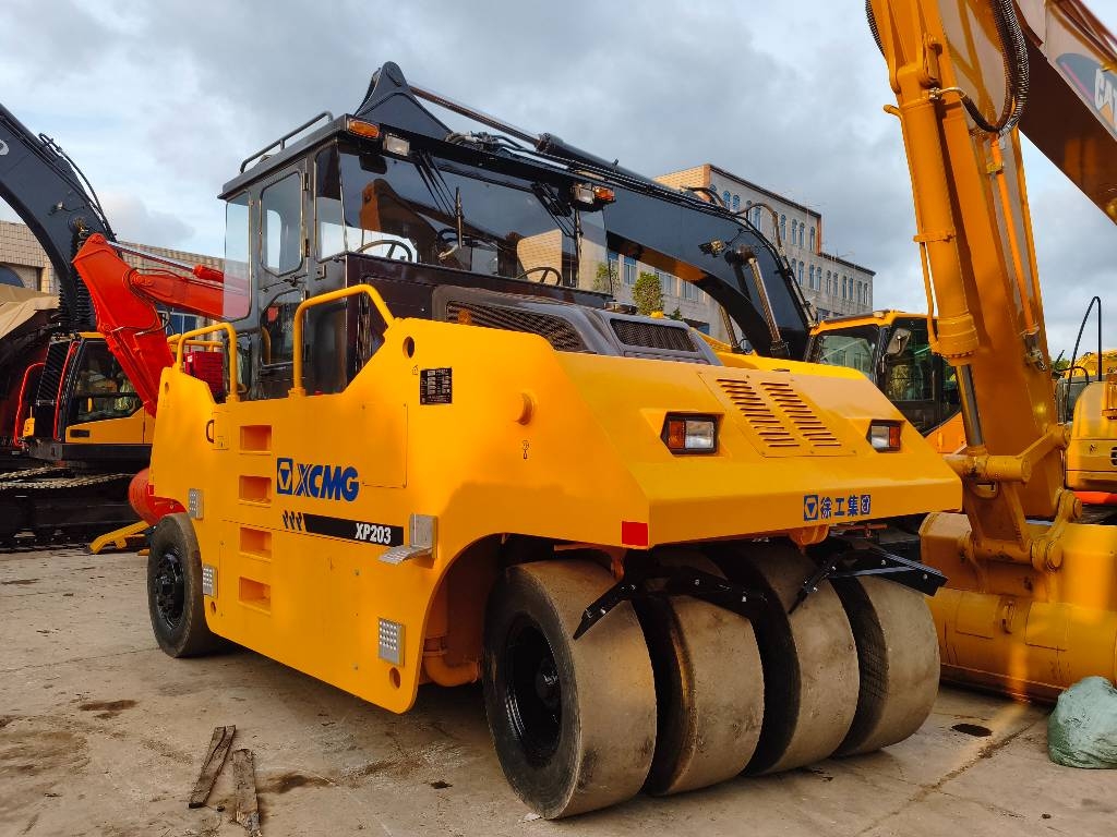 XCMG XP203