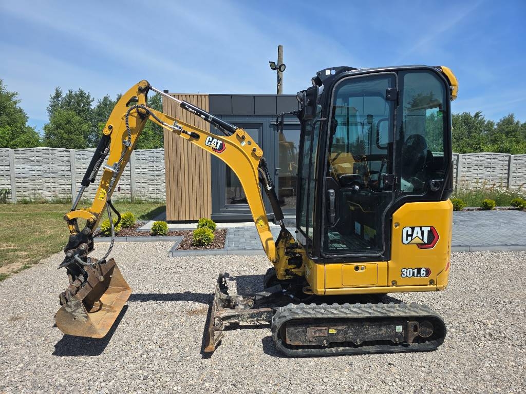 CAT 301.6