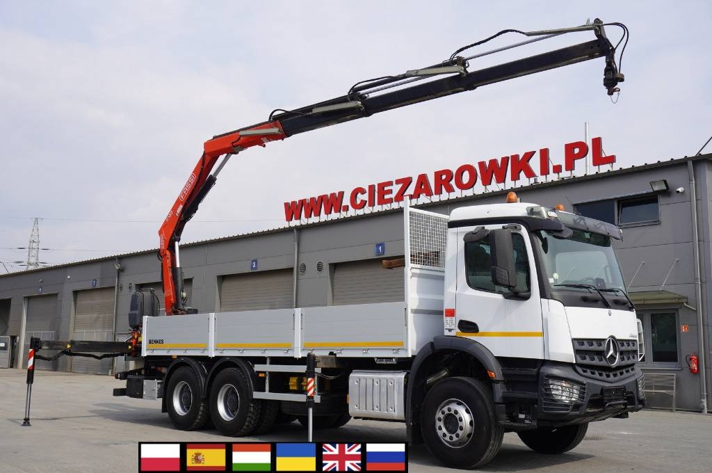 Mercedes-Benz Arocs 2633 flatbed truck / Crane FASSI F155A.0.23
