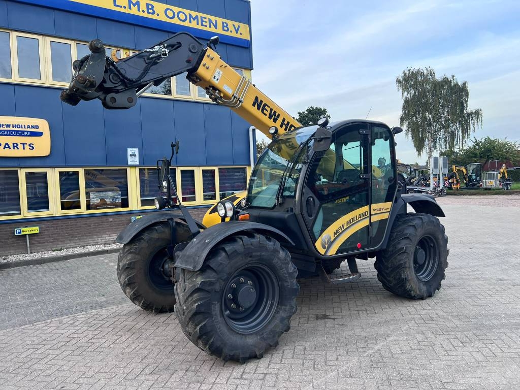 New Holland TH 7.37 Elite