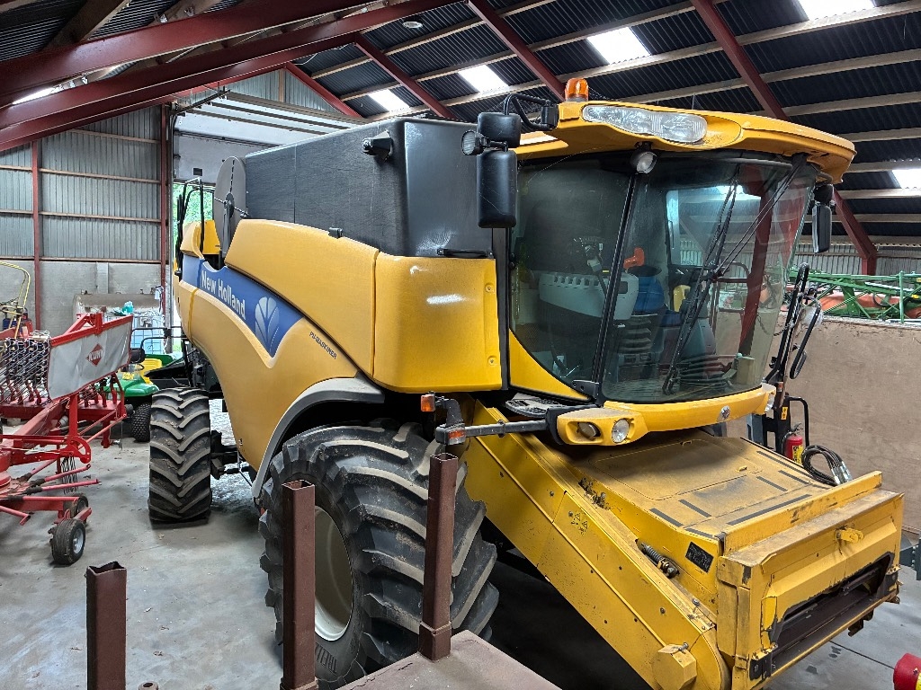 New Holland CX 8070 SLH