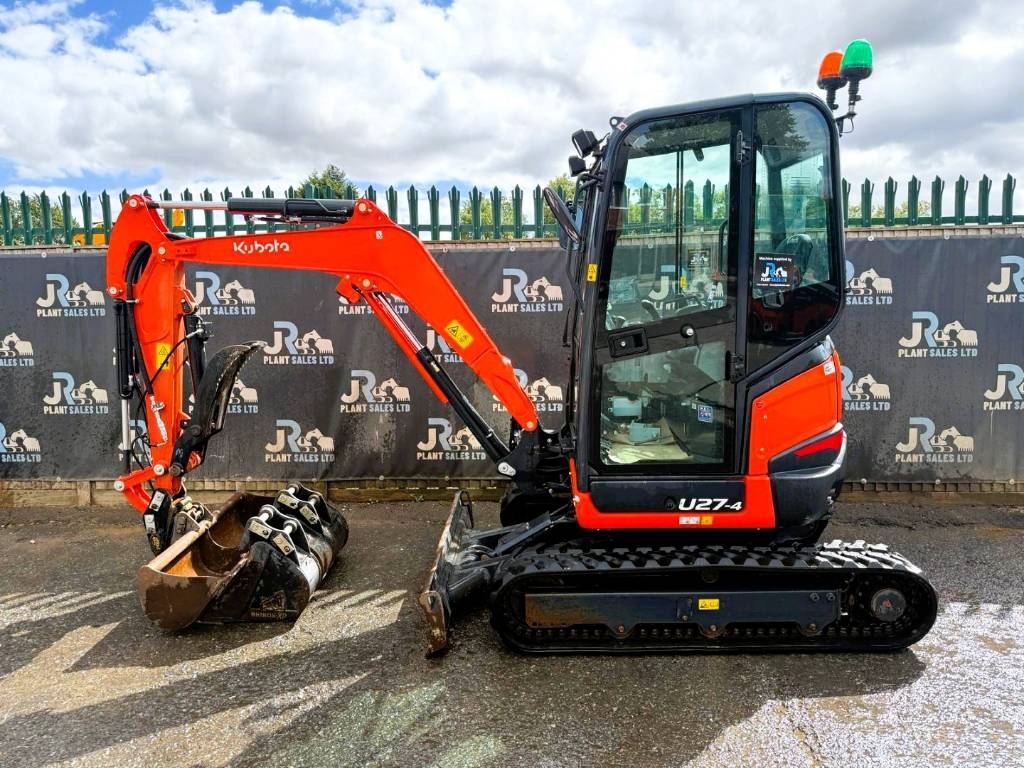 Kubota U 27-4