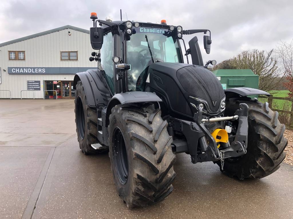 Valtra N175 V