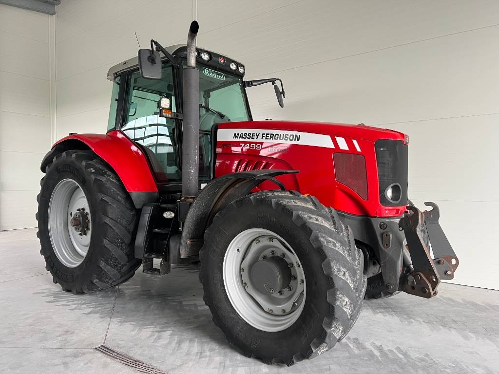 Massey Ferguson 7499