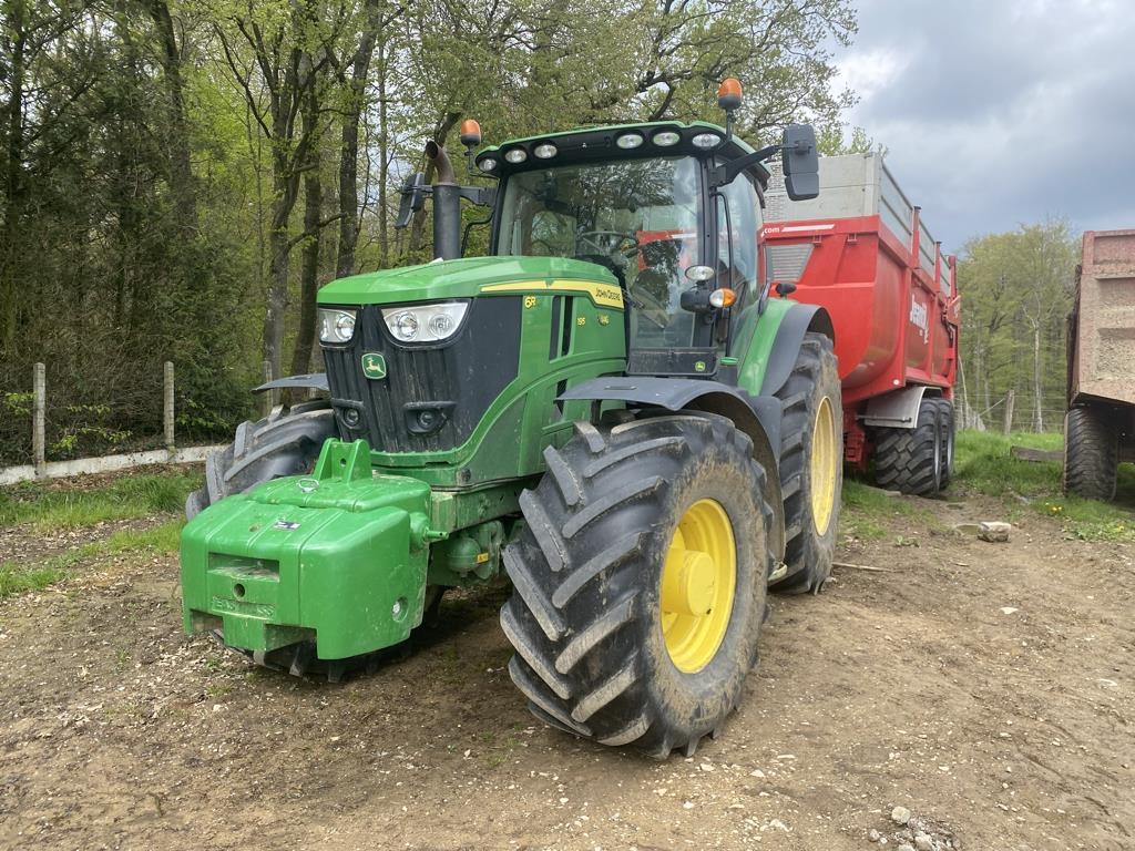 John Deere 6R 195