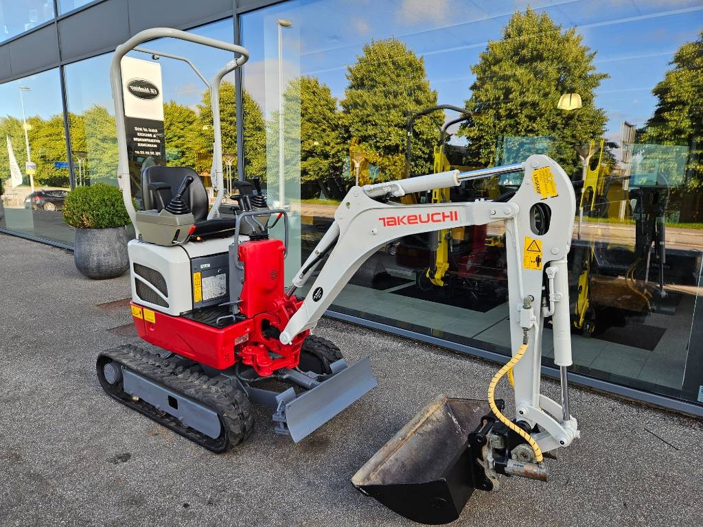 Mini-pelle Takeuchi TB 210 R — occasion 2017, 1 400 h