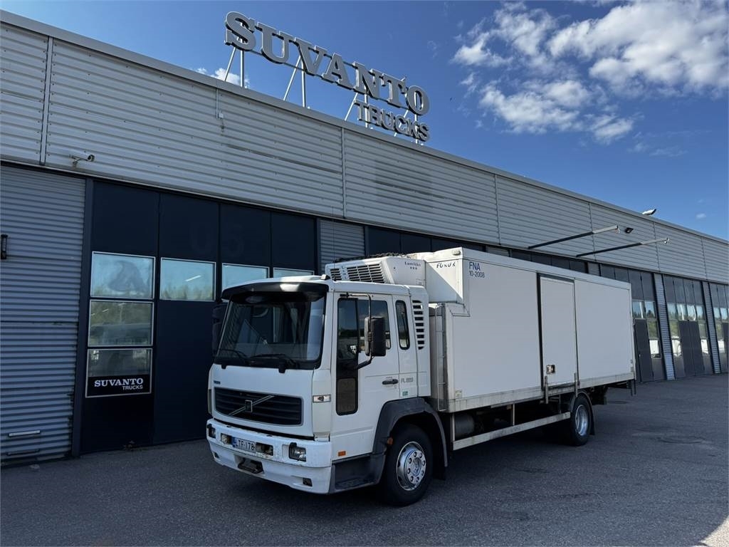 Volvo FL220
