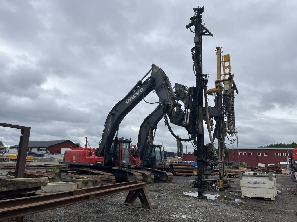 Volvo EC290 with SPD, Piling rig