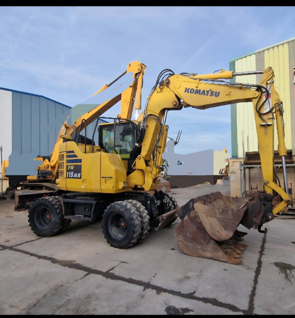 Komatsu PW118MR-11