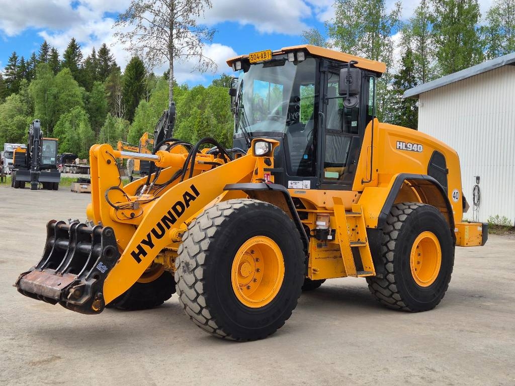 Hyundai HL 940