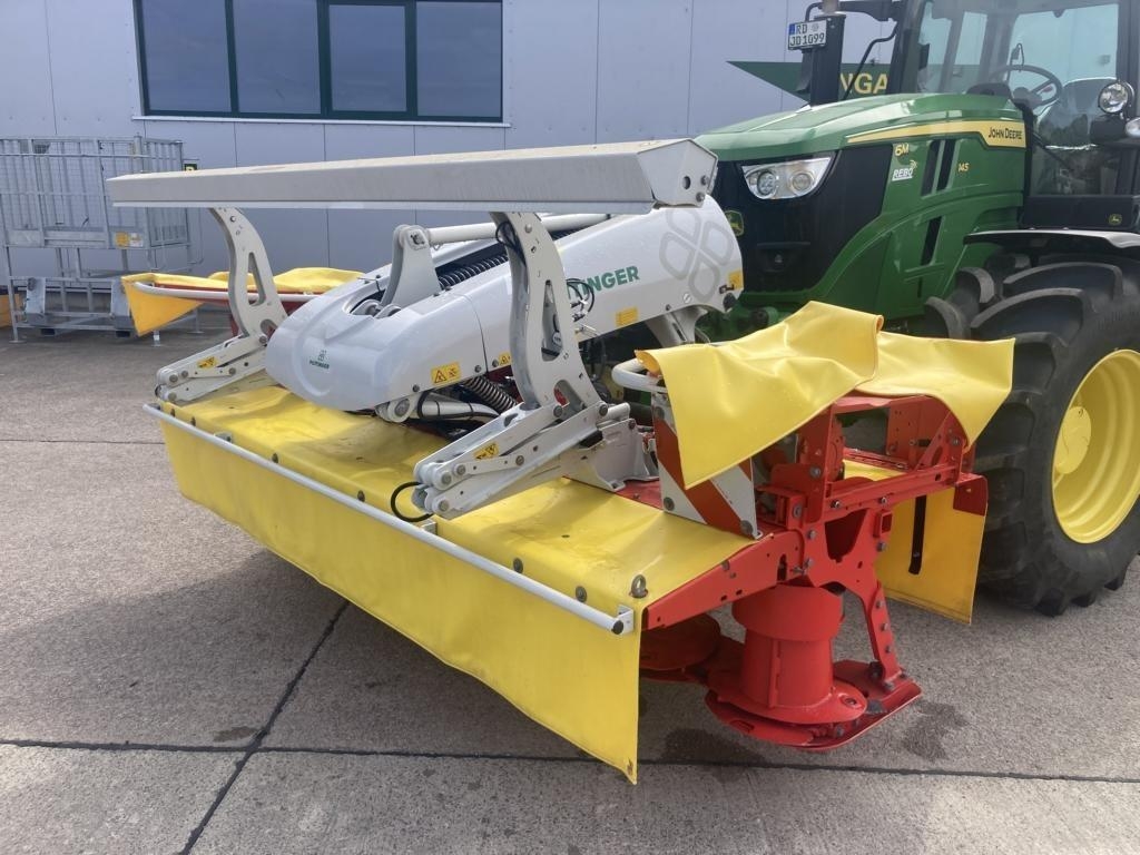 Pöttinger NOVACAT 301 ALPHA-MOTION MASTE