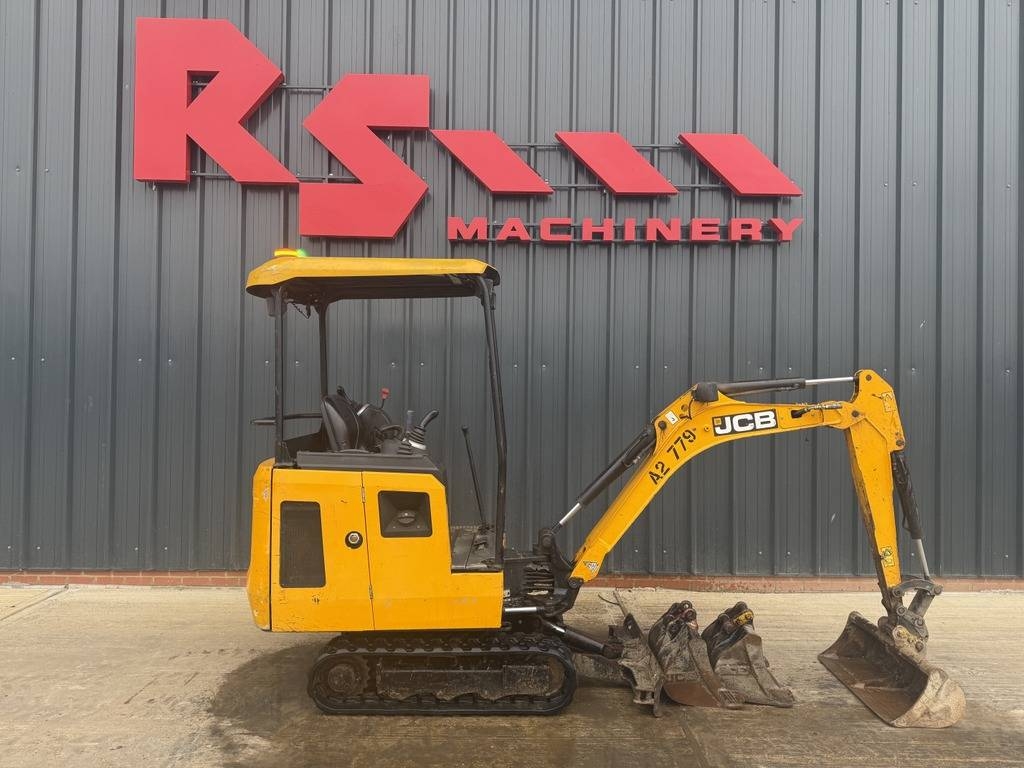 JCB 15 C-1 1.5t Mini Excavator with 3 Buckets