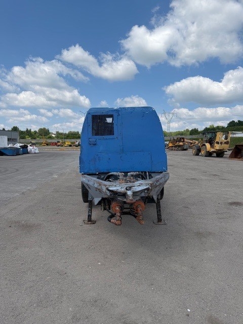 Schwing CONCRETE PUMP NO ENGINE NO COMPLET