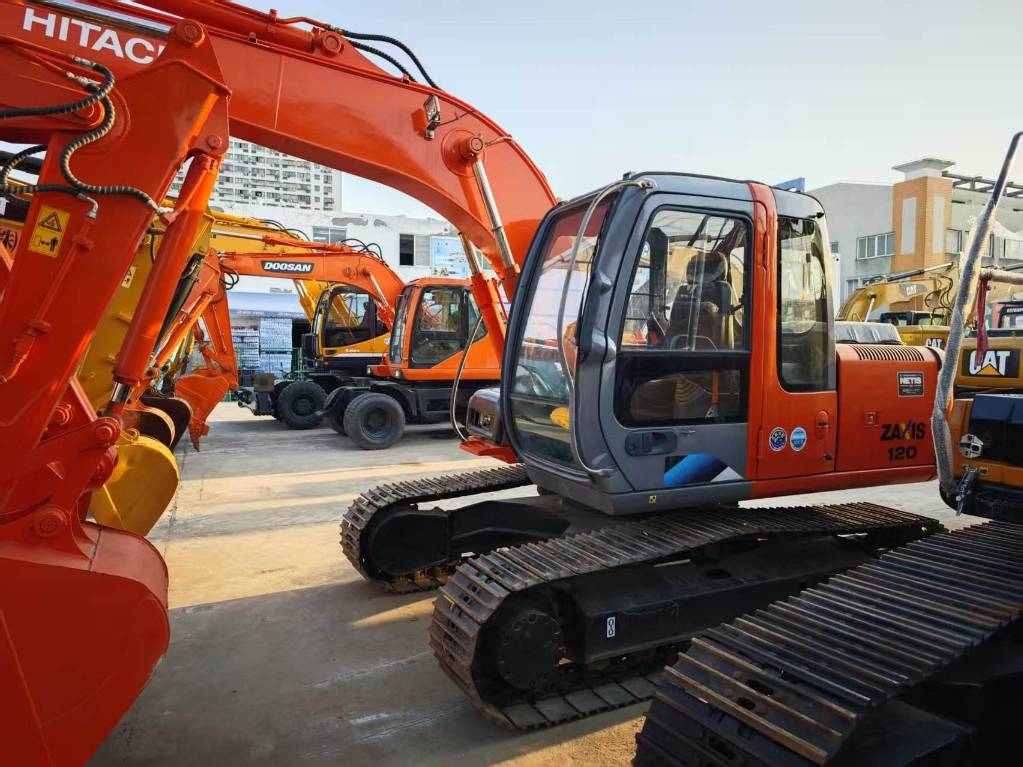 Hitachi ZX 120