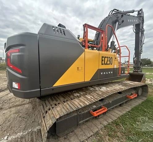 Volvo EC230FL