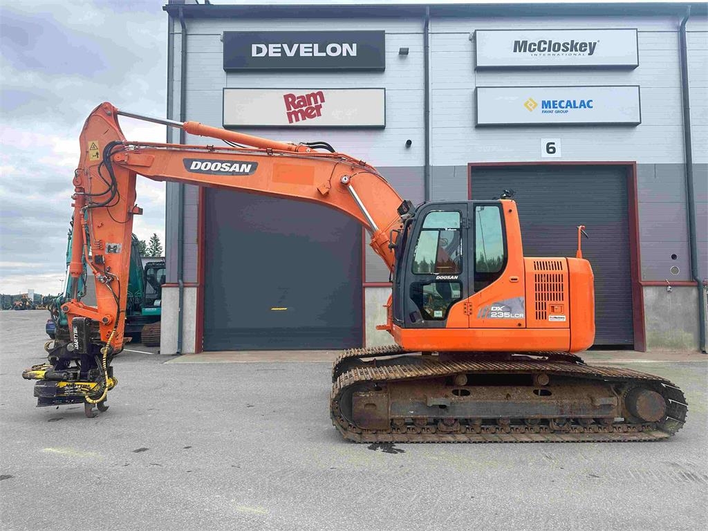 Pelle sur chenilles Doosan DX235LCR — occasion 2014, 10 300 h
