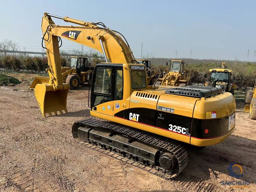 CAT 325C