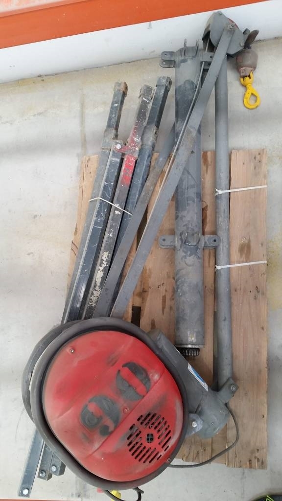 MOM M-III PLUMA 500